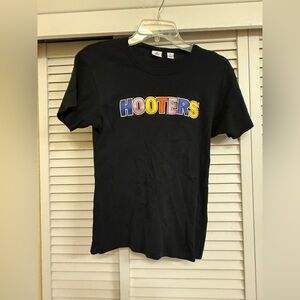 Alternative Apparel Black HOOTERS T-Shirt Vintage women’s Sz L
